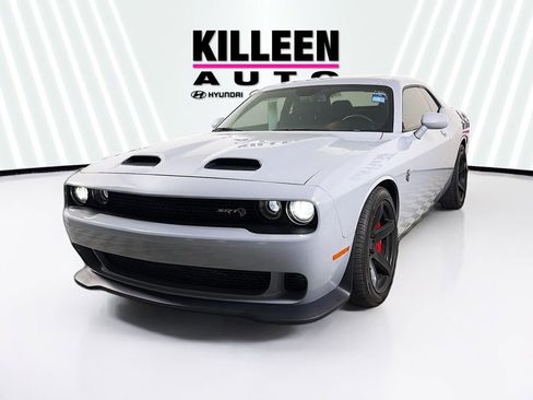 Used 2021 Dodge Challenger SRT Hellcat Redeye image 3