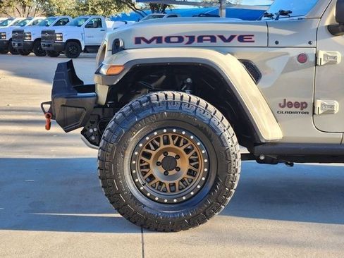 Used 2020 Jeep Gladiator Mojave image 16