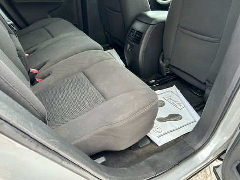 Used 2010 Ford Edge SE image 11