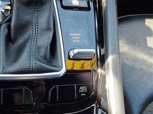 Certified 2022 Jeep Compass Altitude image 23