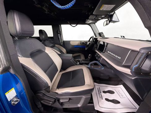 Used 2024 Ford Bronco Wildtrak image 28