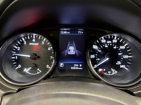 Used 2018 Nissan Rogue SL w/ Premium Package FWD image 21