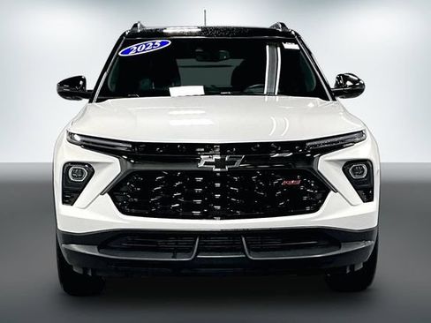 Used 2025 Chevrolet TrailBlazer RS w/ Convenience Package AWD/4WD image 2