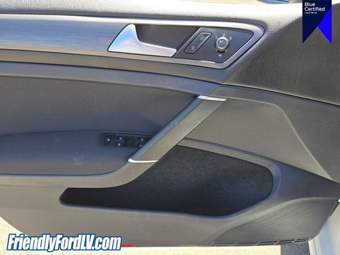 Used 2019 Volkswagen Golf S FWD image 19