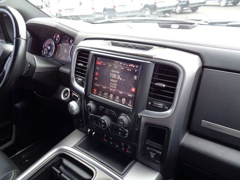 Certified 2017 RAM 1500 Limited image 15