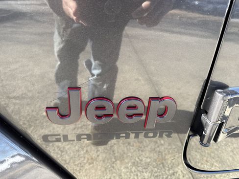 Used 2020 Jeep Gladiator Rubicon image 13