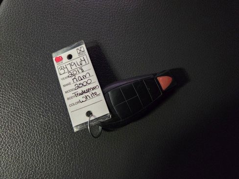 Used 2018 RAM 2500 Tradesman w/ Chrome Appearance Group image 36