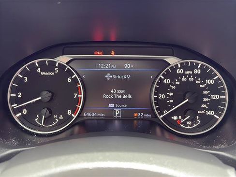 Used 2024 Nissan Altima 2.5 SR FWD image 24