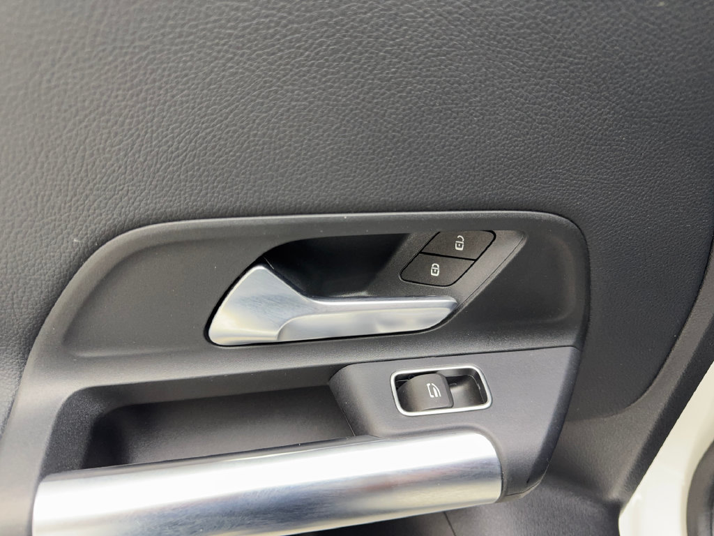 Used 2021 Mercedes-Benz GLA 250 image 36