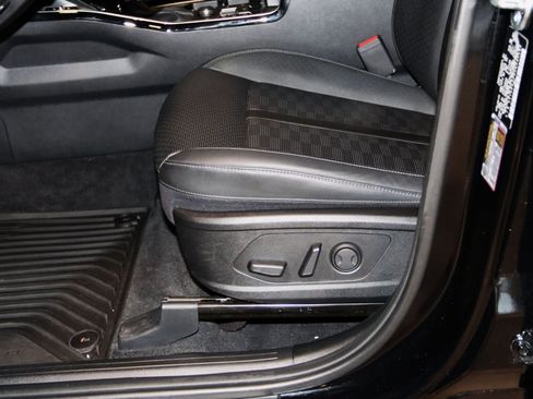Used 2025 Kia Sorento SX AWD/4WD image 36