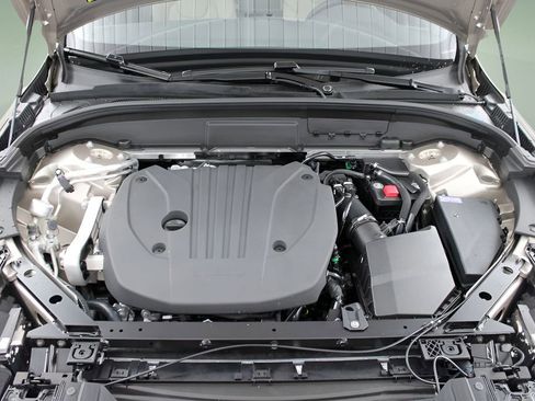 New 2026 Volvo XC60 B5 Plus w/ Protection Package Premier image 33