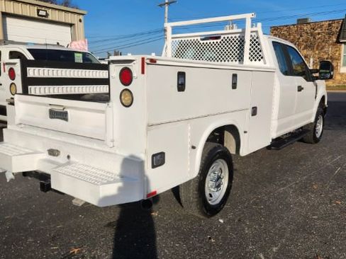Used 2017 Ford F250 XL w/ Power Equipment Group image 9