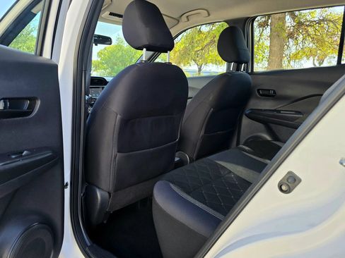 Used 2018 Nissan Kicks S w/ Exterior Package FWD image 40