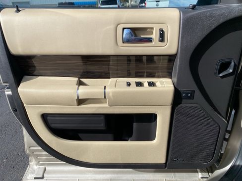 Used 2018 Ford Flex SEL w/ Equipment Group 202A image 38