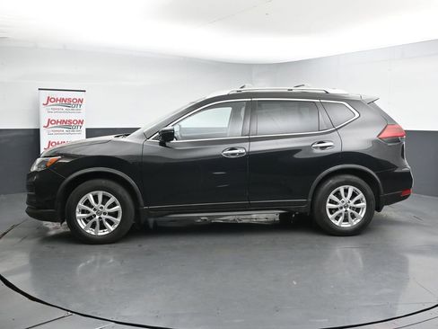 Used 2020 Nissan Rogue SV image 5