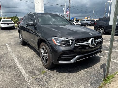 Used 2022 Mercedes-Benz GLC 300 4MATIC image 5