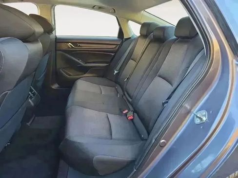 Used 2018 Honda Accord EX image 13