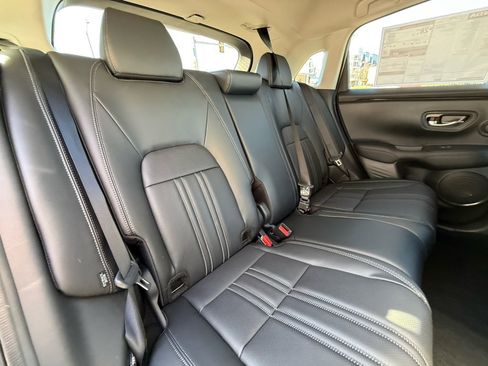 New 2026 Honda HR-V EX-L image 38