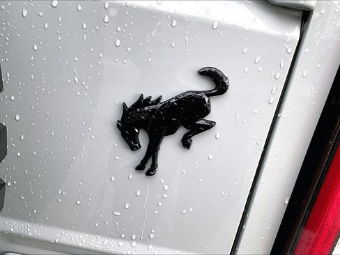 Used 2023 Ford Bronco Wildtrak image 29