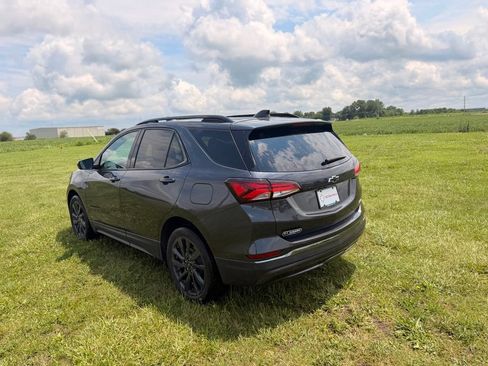 Used 2022 Chevrolet Equinox RS FWD image 7