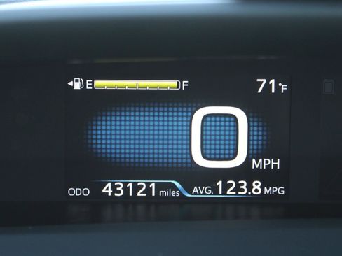 Used 2020 Toyota Prius Prime XLE FWD image 20