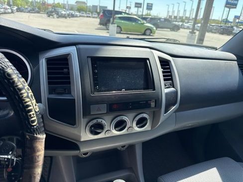Used 2007 Toyota Tacoma PreRunner image 10