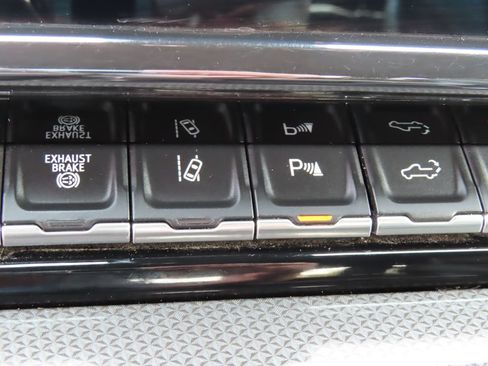 Certified 2024 Chevrolet Silverado 2500 ZR2 w/ Technology Package AWD/4WD image 10