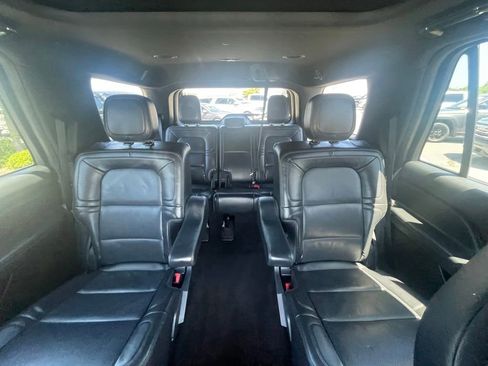 Used 2023 Lincoln Navigator Reserve RWD image 24