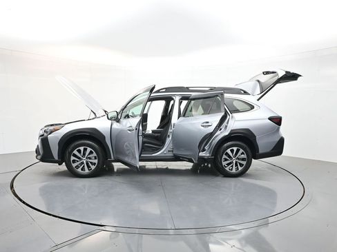 Certified 2025 Subaru Outback Premium w/ Popular Package #1A AWD/4WD image 41