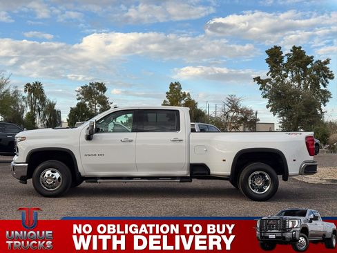 Used 2024 Chevrolet Silverado 3500 LTZ w/ LTZ Plus Package image 9