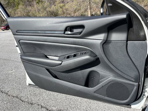 Certified 2025 Nissan Altima 2.5 S image 12