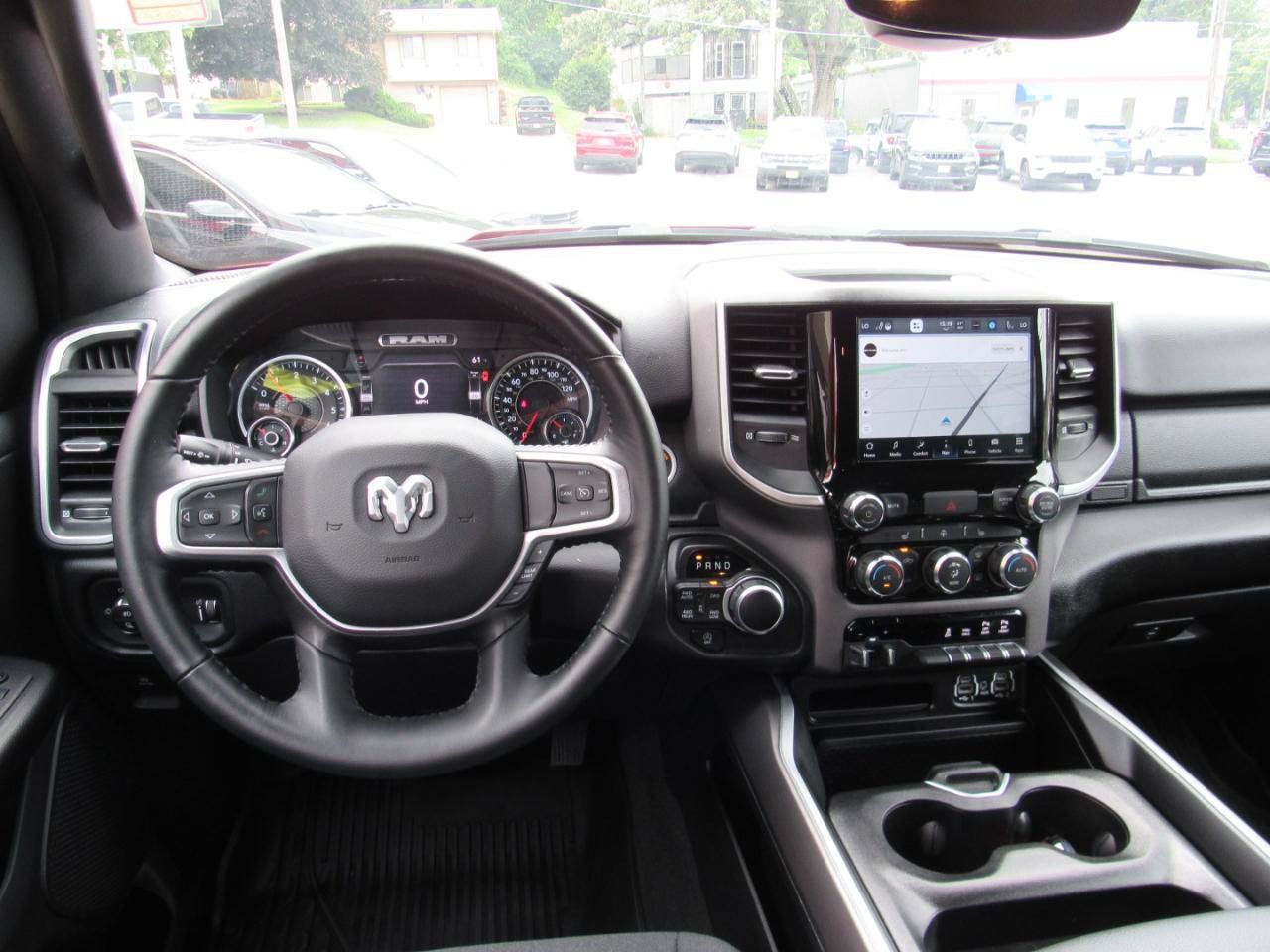 Used 2022 RAM 1500 Big Horn AWD/4WD image 5