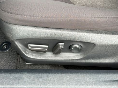 Used 2021 Toyota Camry LE w/ Carpet Mat Package (TMS) FWD image 15