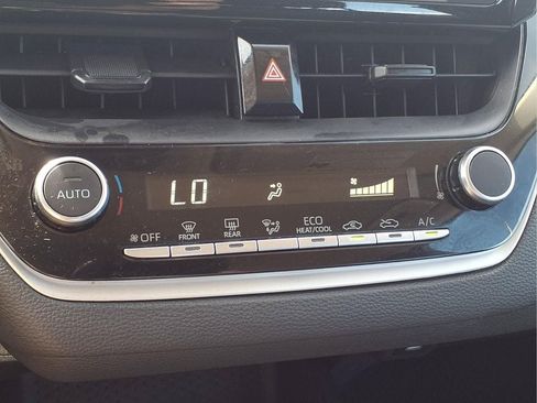 Used 2024 Toyota Corolla LE FWD image 15