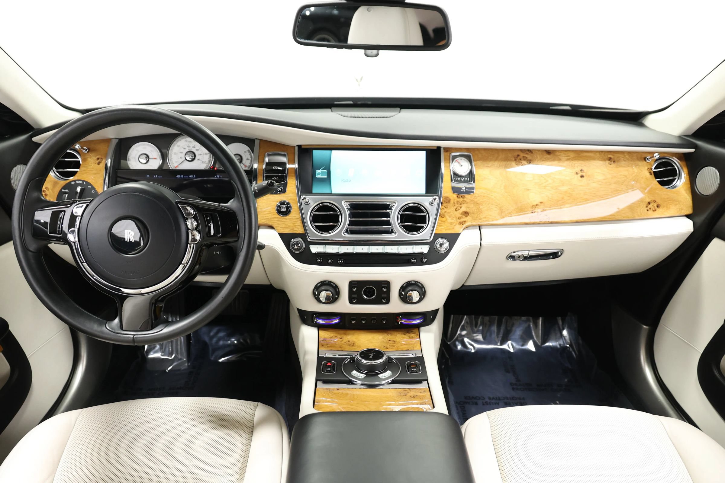 Used 2017 Rolls-Royce Wraith RWD image 63