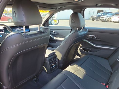 Certified 2025 BMW 330i Sedan image 11