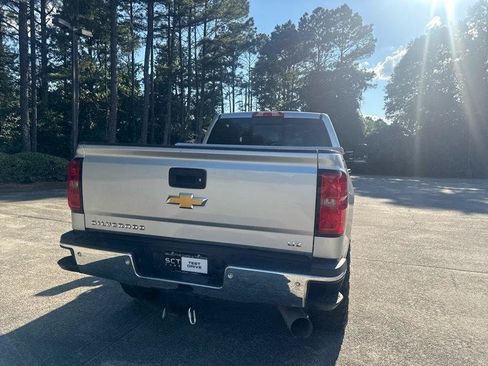 Used 2018 Chevrolet Silverado 2500 LTZ w/ Duramax Plus Package AWD/4WD image 8