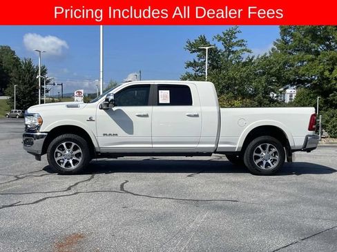 Used 2024 RAM 3500 Limited AWD/4WD image 2