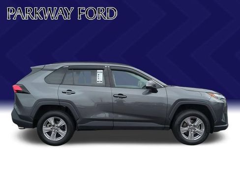 Used 2023 Toyota RAV4 XLE w/ Convenience Package FWD image 6