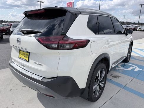 Certified 2021 Nissan Rogue SL w/ Premium Package AWD/4WD image 4