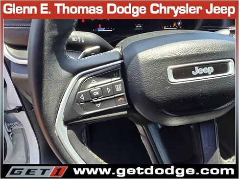 Used 2023 Jeep Grand Cherokee L Laredo RWD image 20