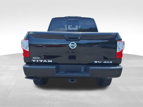 Used 2020 Nissan Titan SV w/ SV Convenience Package AWD/4WD image 25