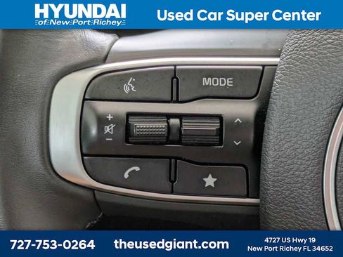 Used 2025 Kia Sportage EX image 31