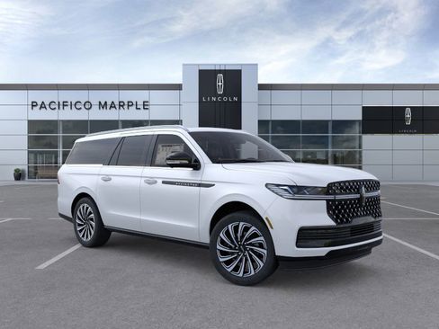 New 2025 Lincoln Navigator L Black Label image 7