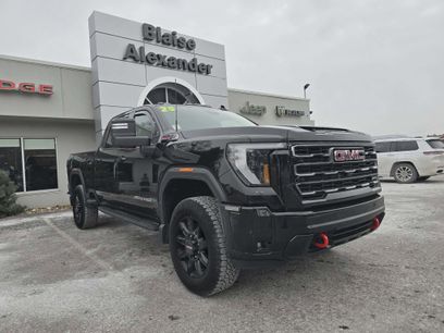 Used 2025 GMC Sierra 2500 AT4 w/ AT4 Premium Plus Package