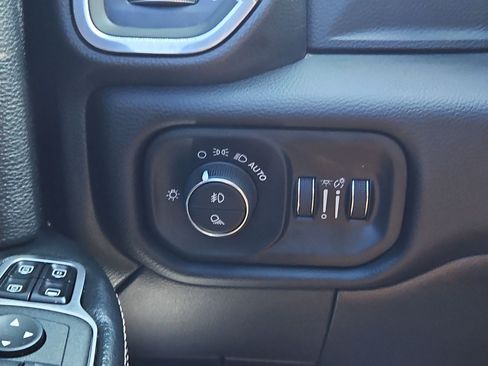 Used 2024 RAM 3500 Laramie w/ Towing Technology Group AWD/4WD image 24