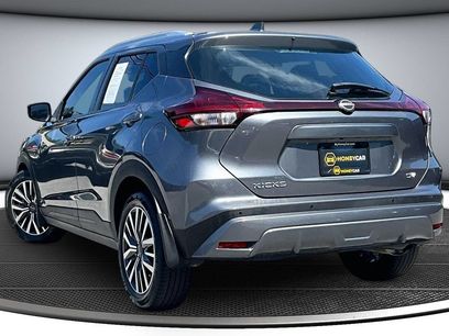Used 2023 Nissan Kicks SV