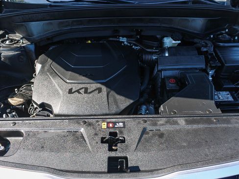 Used 2025 Kia Telluride S AWD/4WD image 27