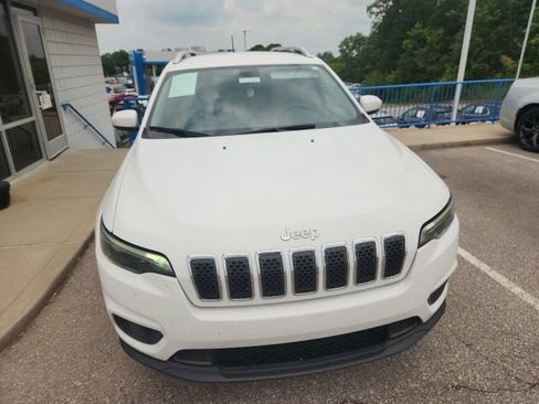 Used 2020 Jeep Cherokee Latitude Plus w/ Cold Weather Group AWD/4WD image 4