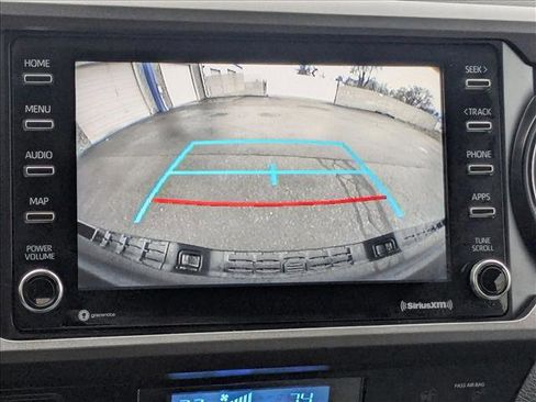 Used 2022 Toyota Tacoma TRD Off-Road image 15